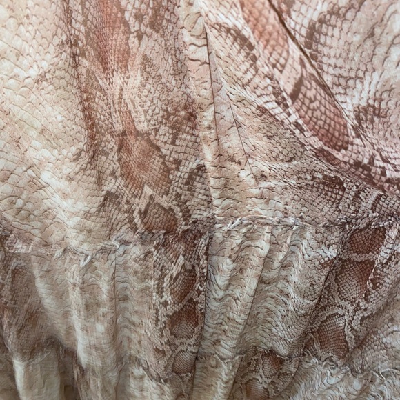 BY ANTHROPOLOGIE SHORT-SLEEVE TIERED MIDI DRESS - Picture 6 of 8